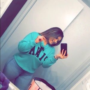 Meet your Posher, Lizzette